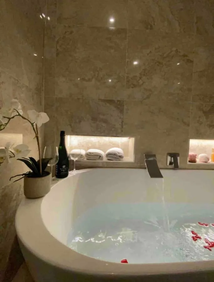 Luxury 1 Al Duomo Di Parma Appartement