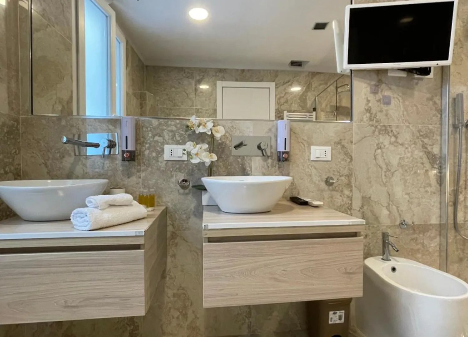 Luxury 1 Al Duomo Di Parma Appartement